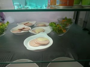 2016.06.20 Entrées cervelas , salades 1