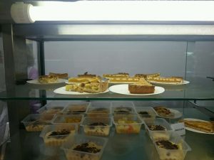 2016.06.21 Desserts, tarte à l'abricot, à la rubarbe, crèmeux poire