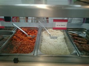 2016.06.21 Plats, saucisses de toulouse, riz, carottes vichy
